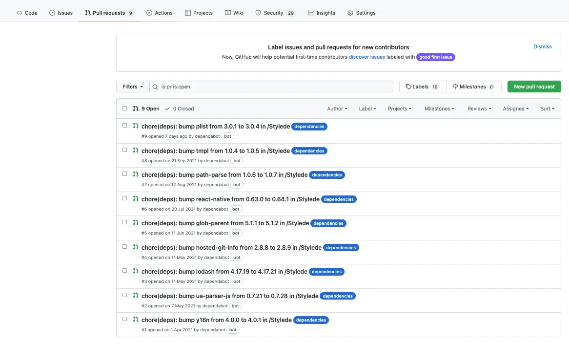 Pull Requests criados pelo dependabot atualizando as versões de libs disponíveis.